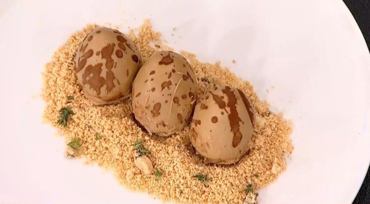 Σοκολατένια αυγά στο σπίτι με μόλις 5 υλικά