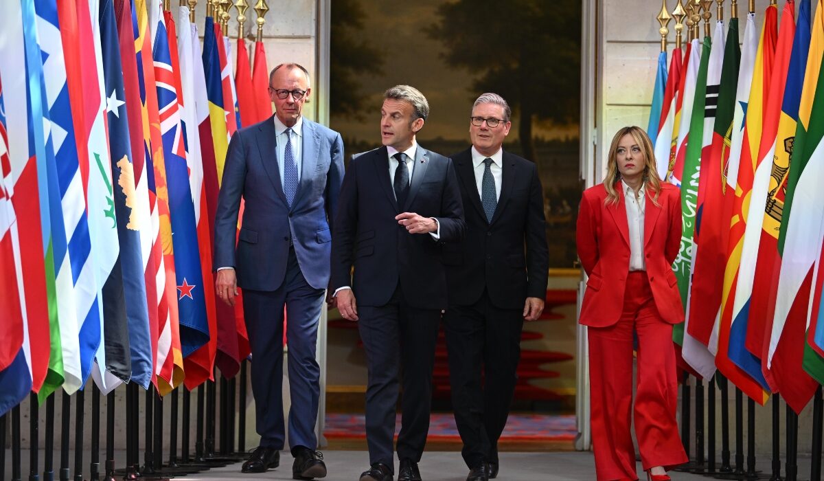 Μακρόν: «Ζητάμε να ανοίξουν εκ νέου, άμεσα και άνευ όρων τα Στενά του Ορμούζ»