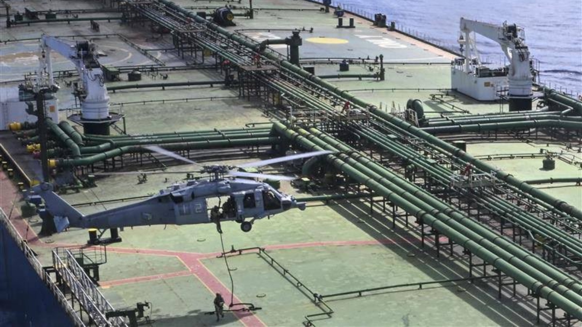 Τρίτο ρεσάλτο των ΗΠΑ σε τάνκερ με ιρανικό πετρέλαιο - «Δεν είναι ασπίδα τα διεθνή ύδατα»