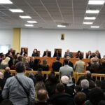Τέμπη: Συνεχίζεται η δίκη με τη διαδικασία των νομιμοποιήσεων – Η νέα διάταξη της προέδρου