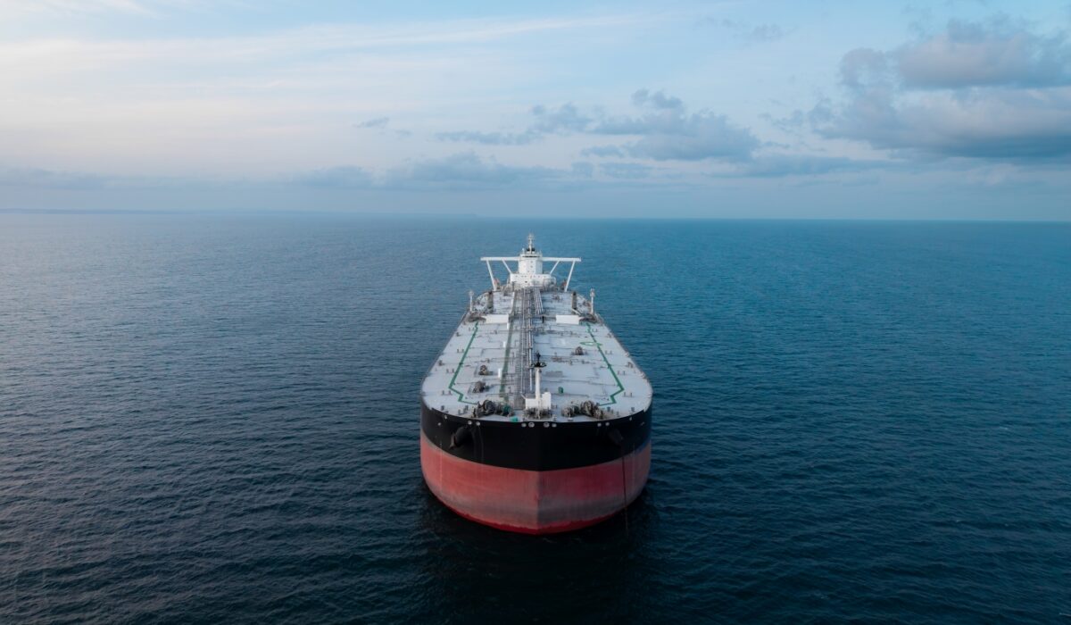 Ηχητικά ντοκουμέντα: Ινδικό πλοίο δέχεται πυρά στα Στενά του Ορμούζ – «Μου έχετε δώσει άδεια, γιατί επιτίθεστε»