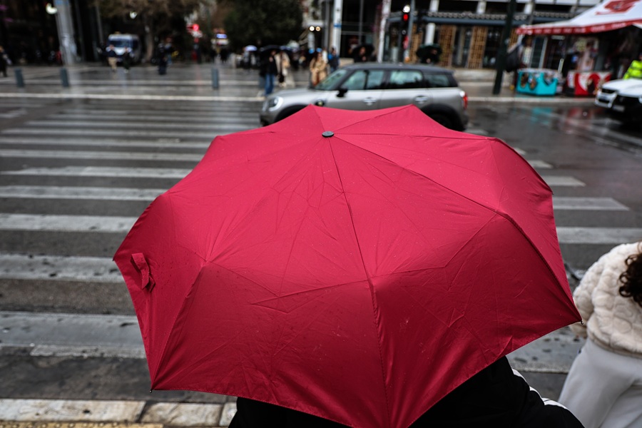 Καιρός Πρωτομαγιά: Από άνοιξη σε φθινόπωρο σε λίγε ώρες