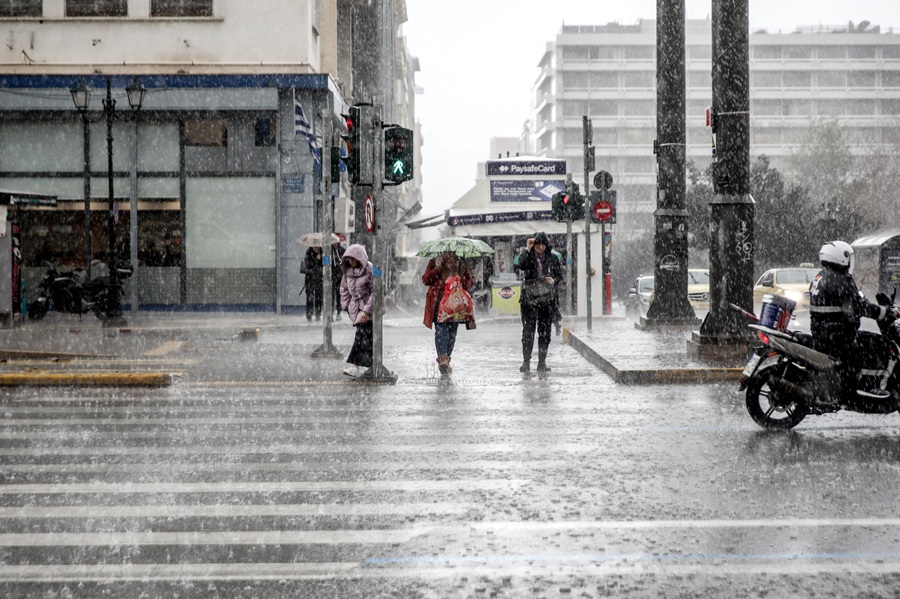 Συναγερμός στην Αττική: Πού θα χτυπήσει η κακοκαιρία Erminio