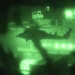 Κινηματογραφικό ρεσάλτο: Αμερικανοί πεζοναύτες καταλαμβάνουν το ιρανικό πλοίο που πήγε να σπάσει τον αποκλεισμό