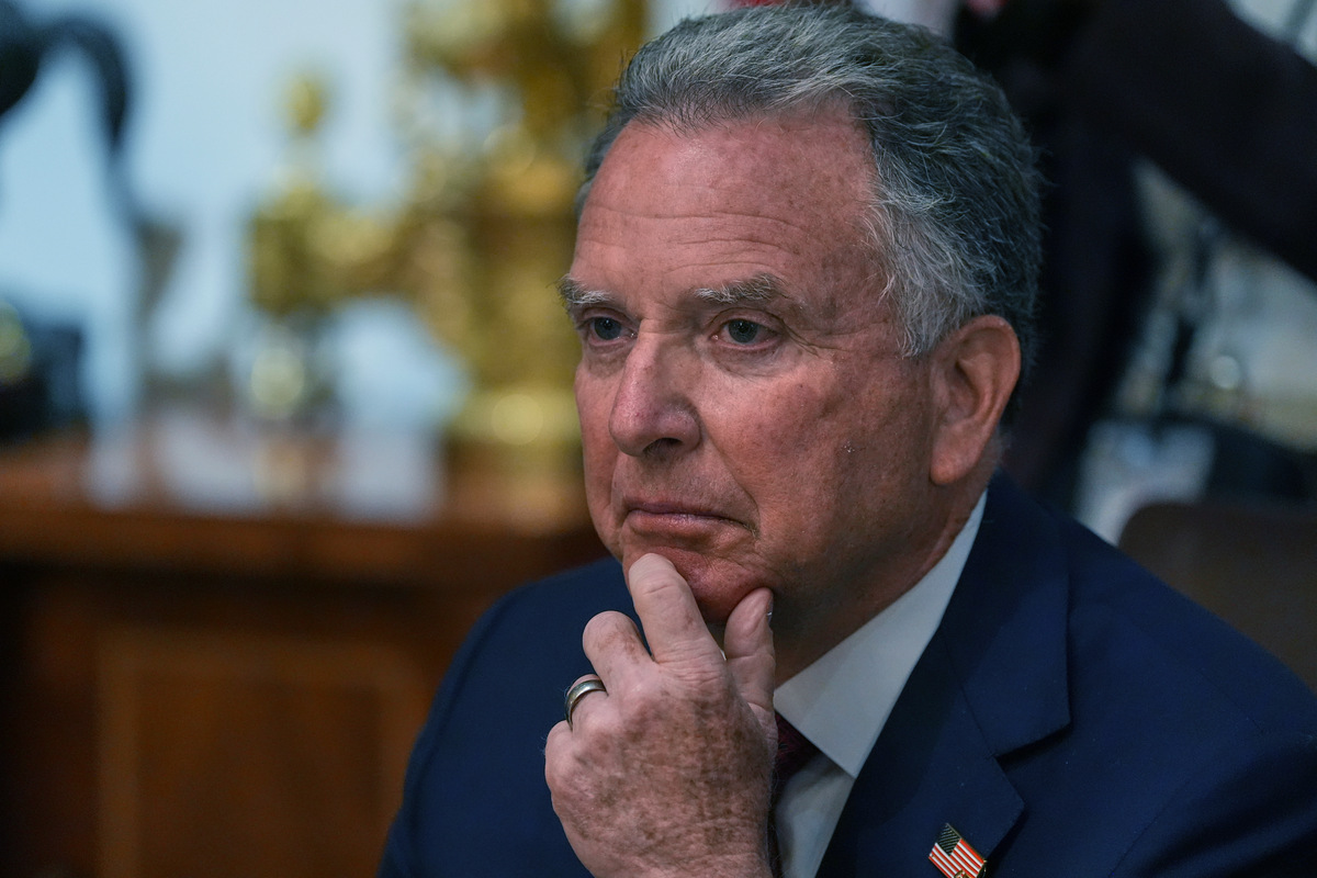 Στιβ Γουίτκοφ: Πώς ο «άνθρωπος του Τραμπ» είδε την περιουσία του να εκτοξεύεται μέσω Crypto και SpaceX