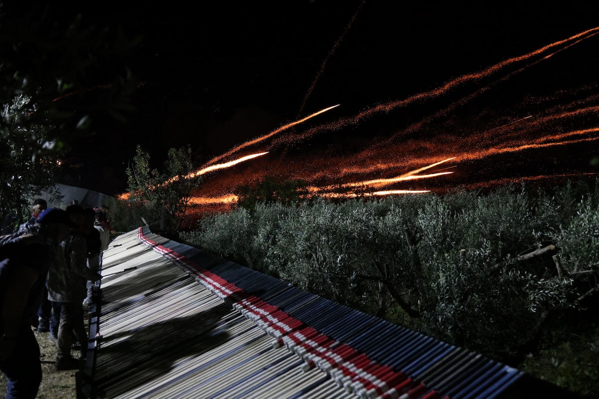 Βεγγαλικά Χίος Ρουκετοπόλεμος