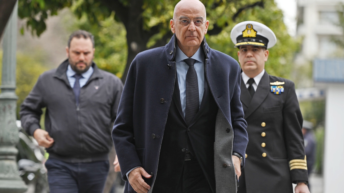 Το Πόθεν Έσχες του Νίκου Δένδια