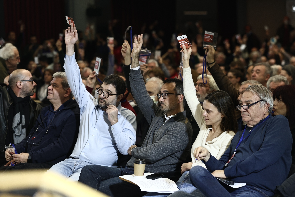 Νέα Αριστερά: Ο τελευταίος να κλείσει την πόρτα – Αποχωρούν Χαρίτσης, Αχτσιόγλου και πέντε ακόμη βουλευτές
