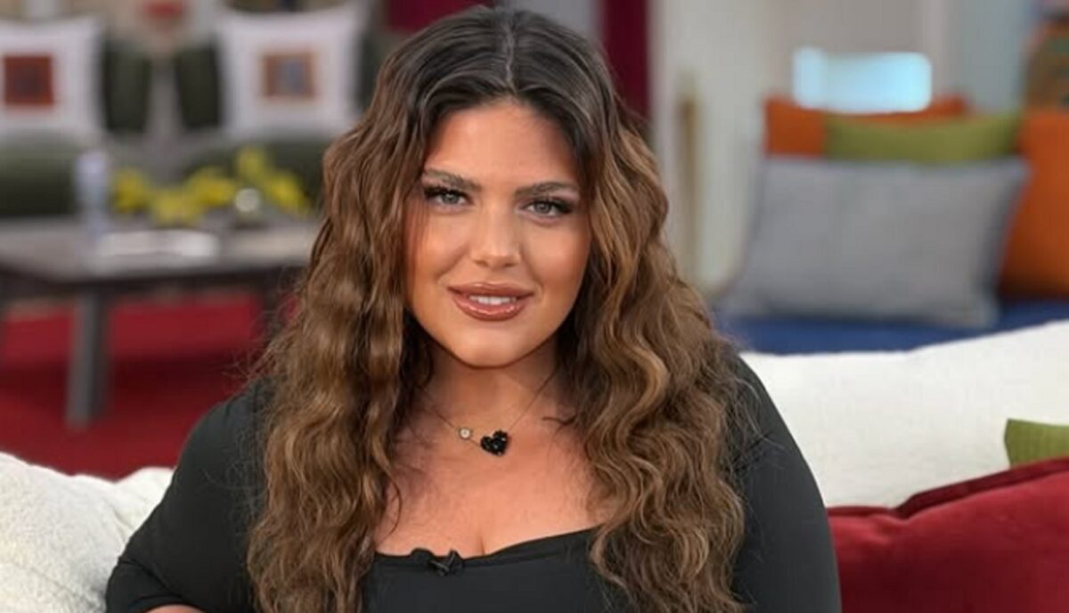 Δανάη Μπάρκα: «Με κυνηγάνε οι MI-RO για την πρόβα νυφικού»