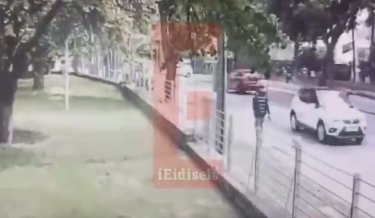 ΝΤΕΛΙΒΕΡΑΣ