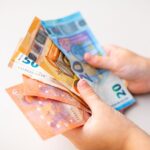 Έκτακτο επίδομα παιδιού: Ποιοι δικαιούνται τα 150 ευρώ