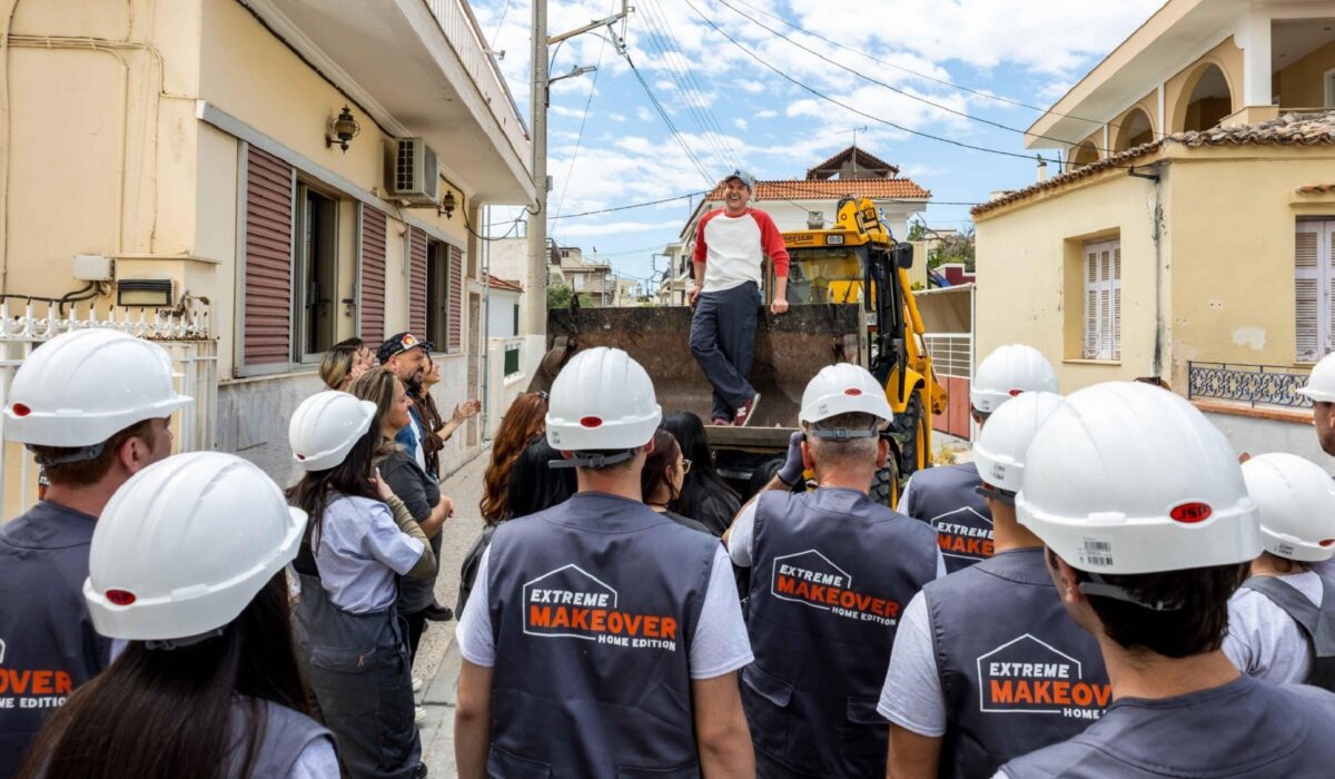 Extreme Makeover: Home Edition - Ο Σπύρος Σούλης γκρέμισε το πρώτο σπίτι