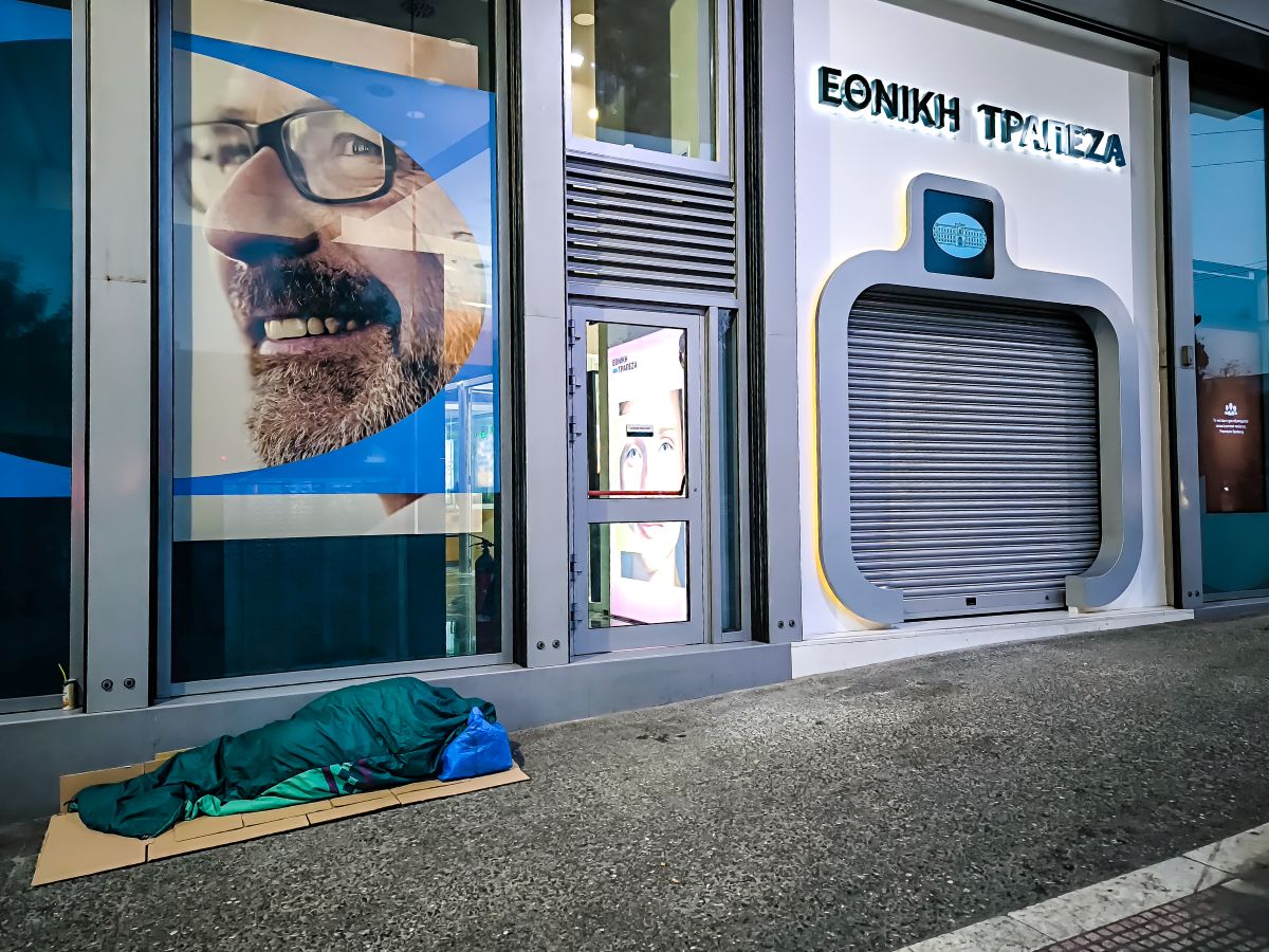 Δεύτερη η Ελλάδα στον κίνδυνο φτώχειας στην ΕΕ – 1 στους 5 κατοίκους στην Αθήνα