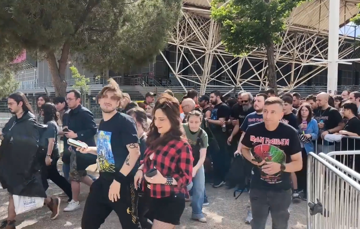 Πανζουρλισμός για τους Iron Maiden στο ΟΑΚΑ: «Ζούμε και πεθαίνουμε για τη Maidenάρα» (Βίντεο)