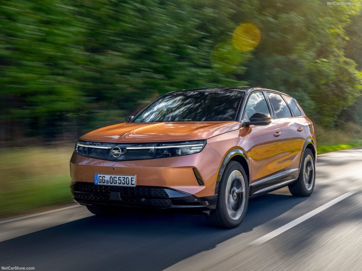 Δοκιμάζουμε το ήπια υβριδικό Opel Grandland δεύτερης γενιάς με 145 ίππους ισχύ – Η τιμή