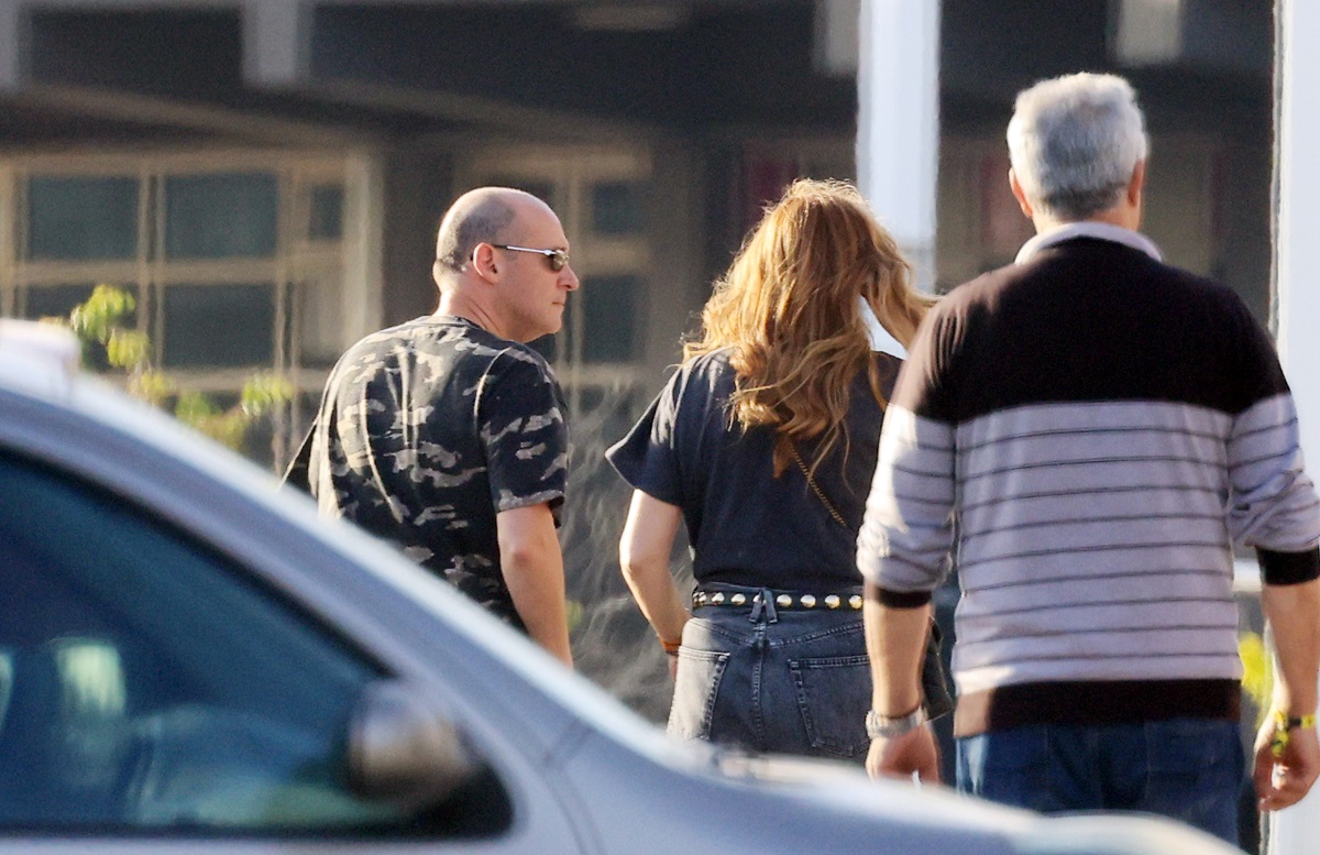Κόκκινο χαλί δεν το λες... αλλά είδαμε από Φαίη Σκορδά μέχρι Σοφία Βούλτεψη στους Metallica στο ΟΑΚΑ