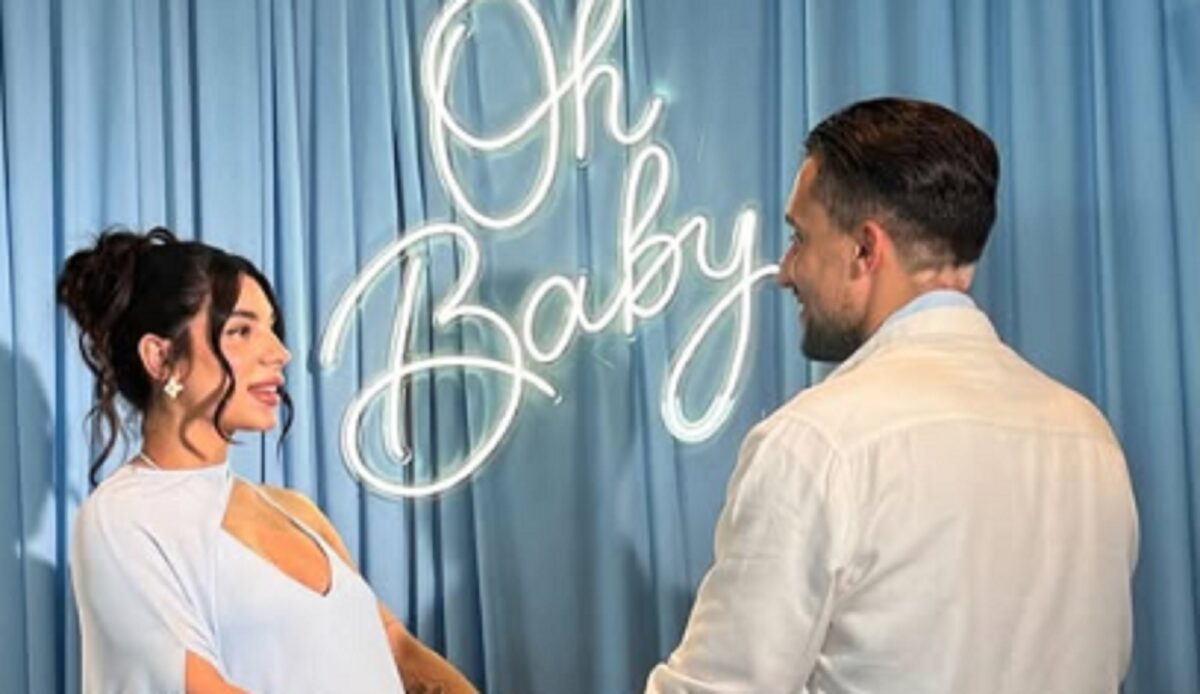 Σάκης Κατσούλης - Μαριαλένα Ρουμελιώτη: Το baby shower του πρώτου μωρού του Survivor