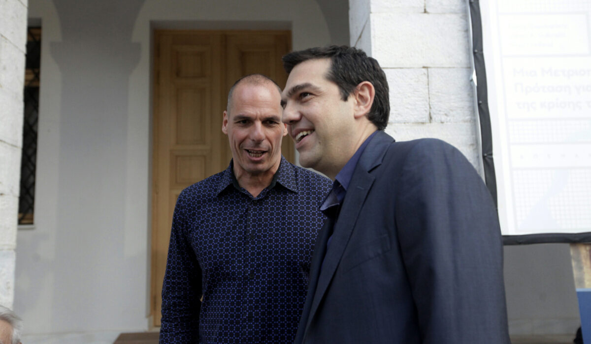 «Στο χιλιοστό»: Το τηλεφώνημα Τσίπρα στον Ντράγκι μετά το επεισόδιο Βαρουφάκη – Ντάισελμπλουμ