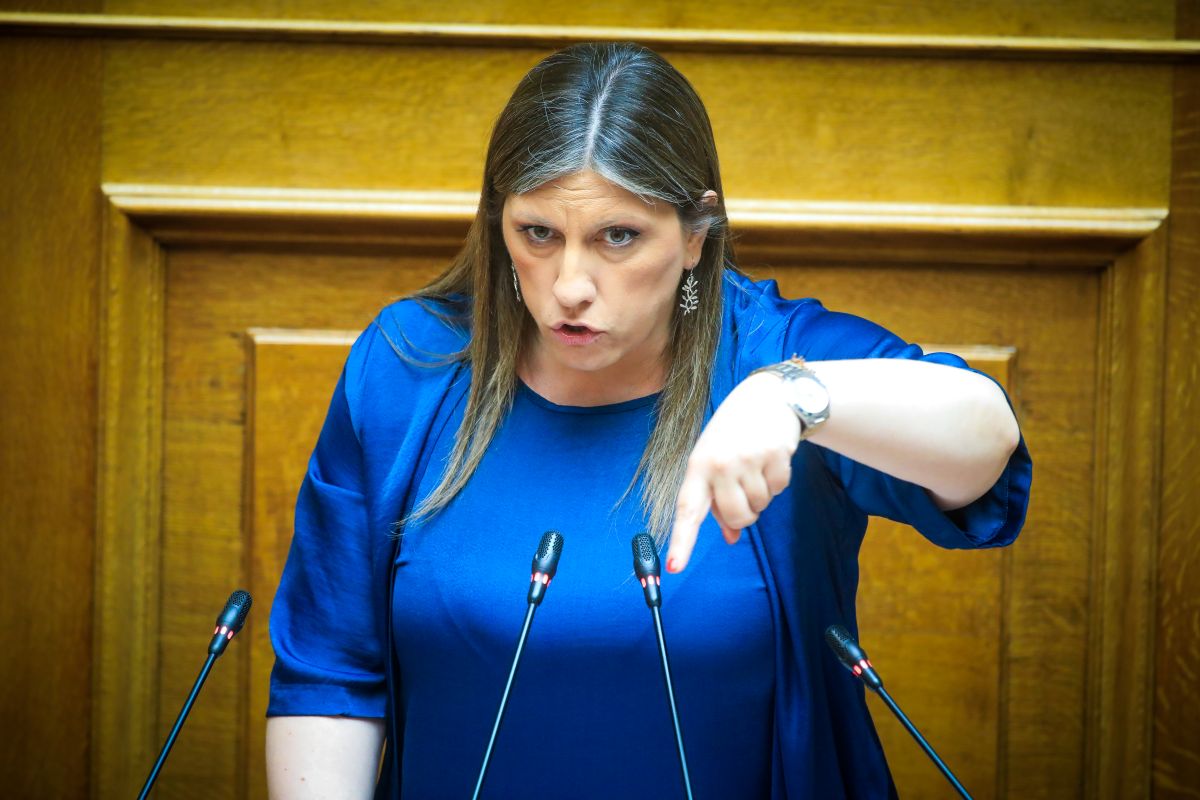 Ζωή Κωνσταντοπούλου στη Βουλή