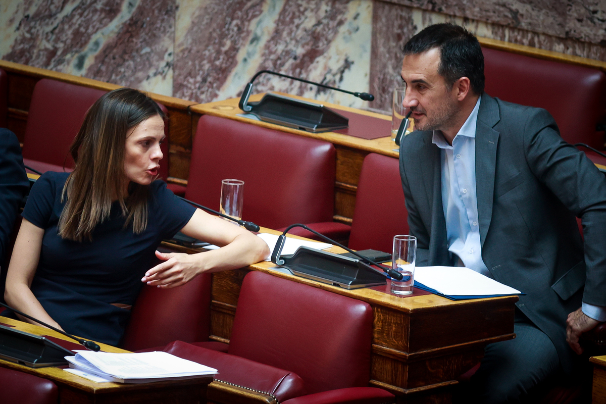 Τα «καψόνια» του Αλέξη στους πρώην συντρόφους του
