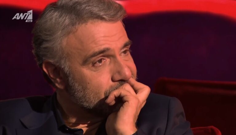 Δάκρυσε ο Φάνης Μουρατίδης στο Moments: «Είναι εξαιρετικός ηθοποιός και καλός άνθρωπος»