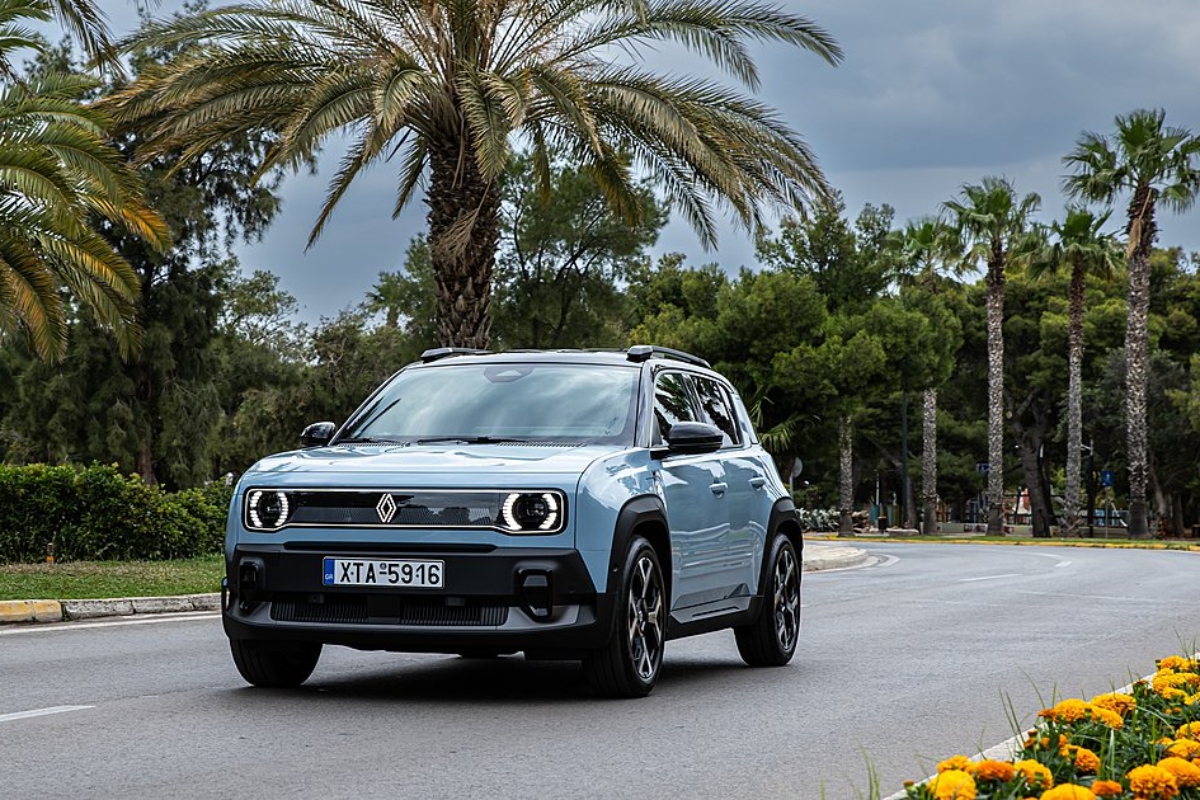 Πρώτη επαφή με το νέο Renault 4 E-Tech Electric στην Ελλάδα