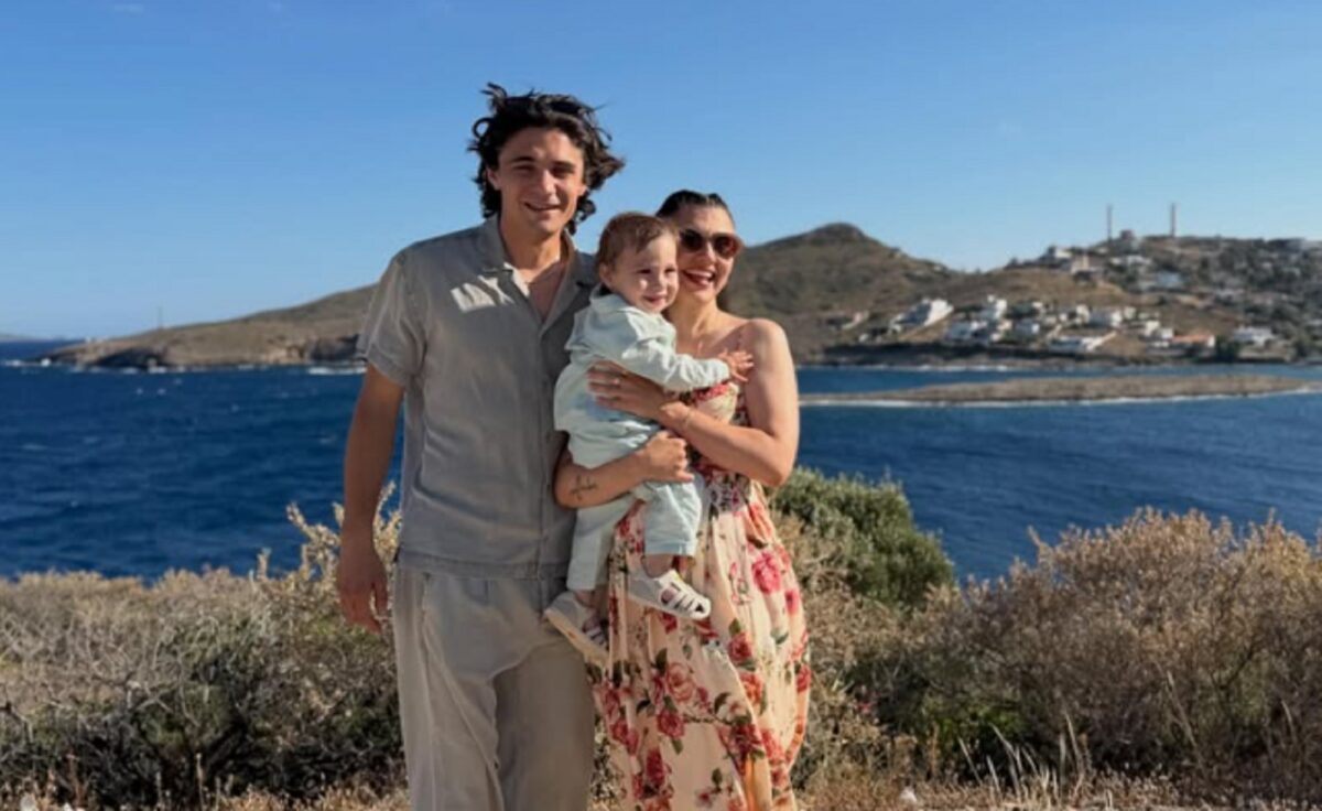 Κώστας Νικούλι - Κατερίνα Μαούτσου: Βάφτισαν τον γιο τους (φωτογραφίες)