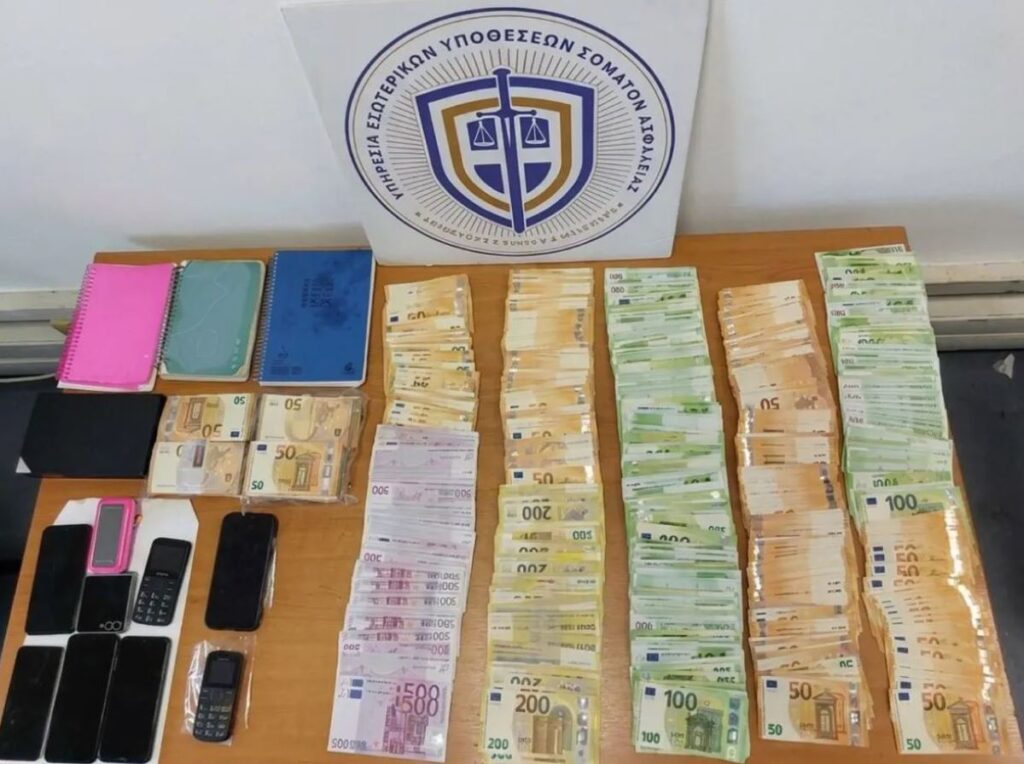 κύκλωμα σε πολεοδομίες, λεφτά από φακελάκια