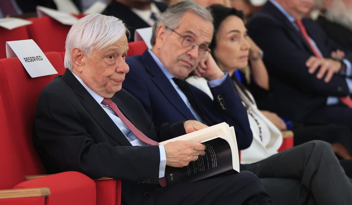 «Τι πήγε λάθος στην Ελλάδα»: Το βιβλίο του Μ. Σάλλα – Δύο πρώην πρωθυπουργοί, πολιτικοί και επιχειρηματίες έδωσαν το παρών