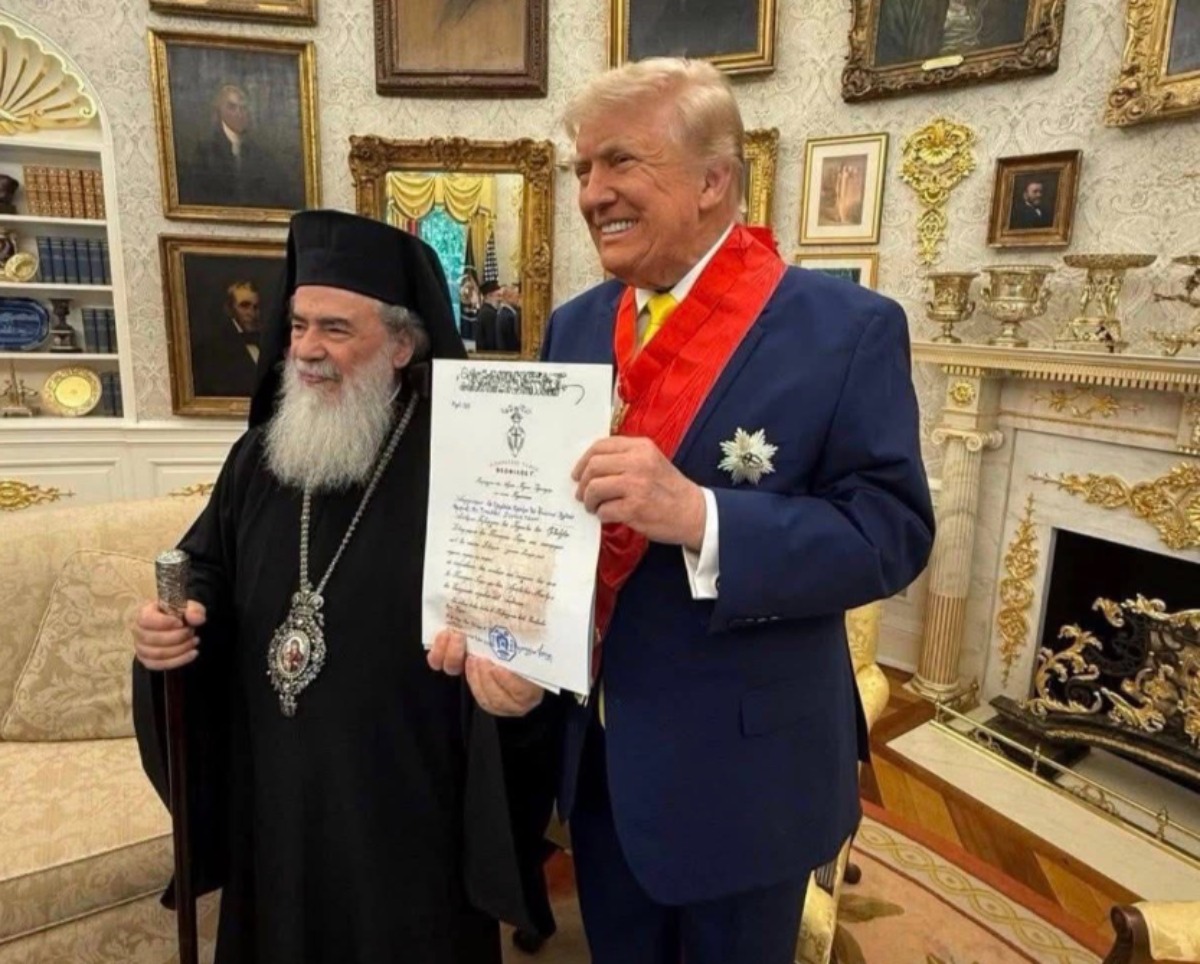 Μεγάλος Σταυροφόρος του Πανάγιου Τάφου o Ντόναλντ Τραμπ – Η ανάρτηση της Γκιλφόιλ