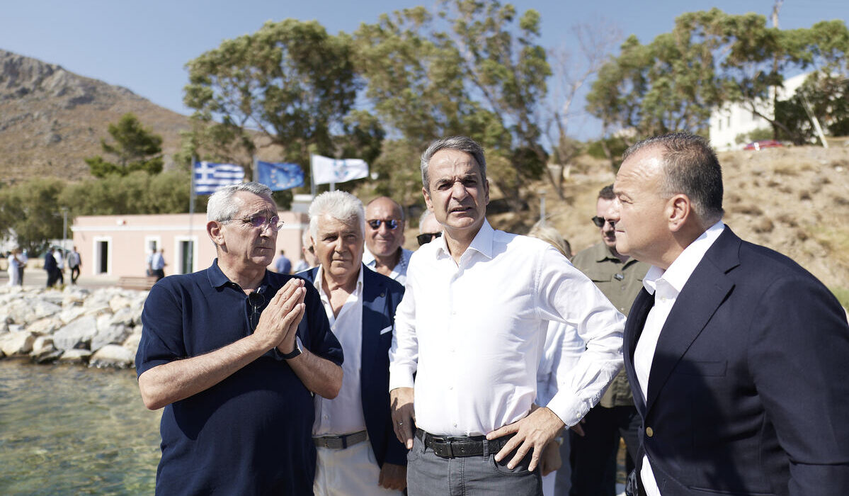 Μητσοτάκης από Λέρο: Η Ελλάδα προστατεύει τα σύνορά της, τώρα δεν βλέπω μετανάστες