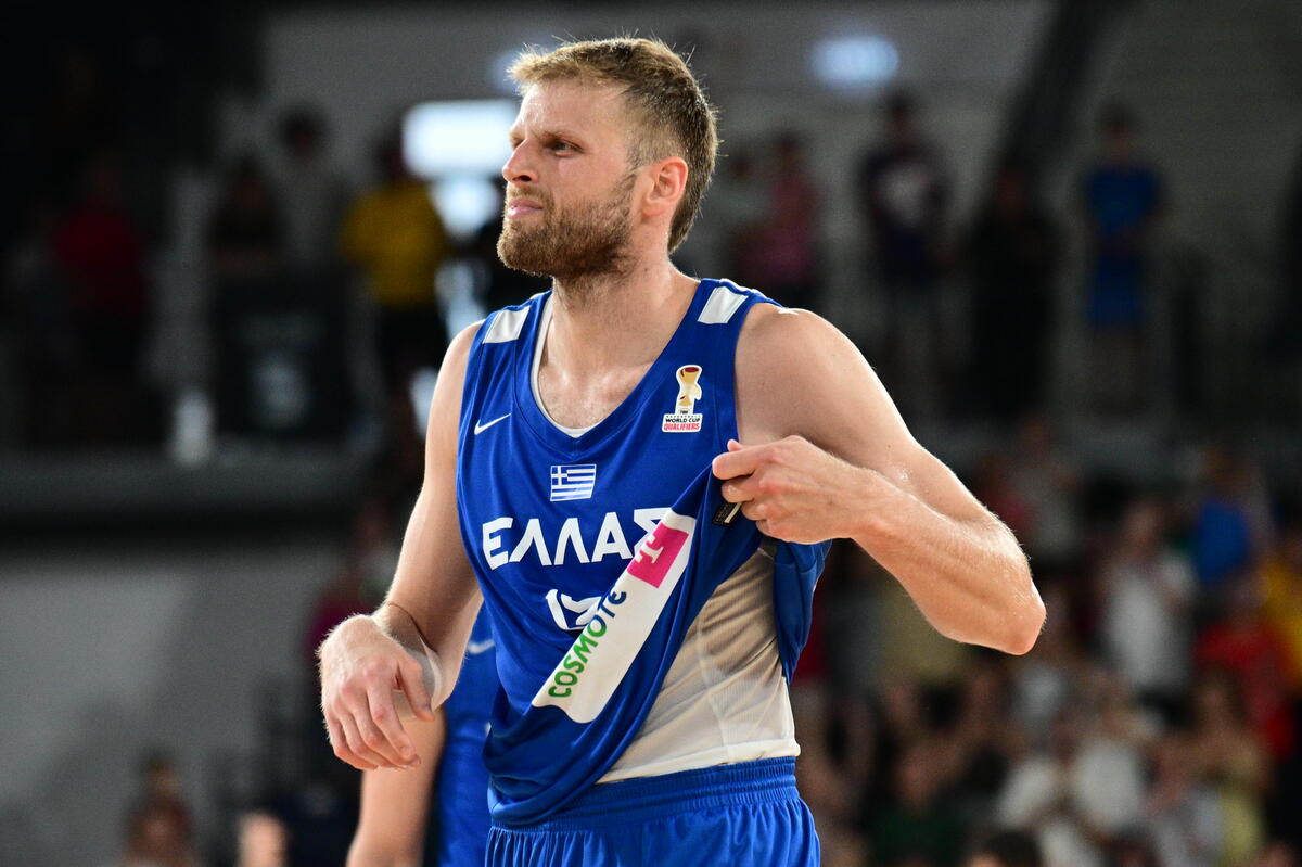 Ρουμανία – Ελλάδα 73-66: Έχασε τη νίκη μέσα από τα χέρια της η Εθνική και τώρα… τρέχει