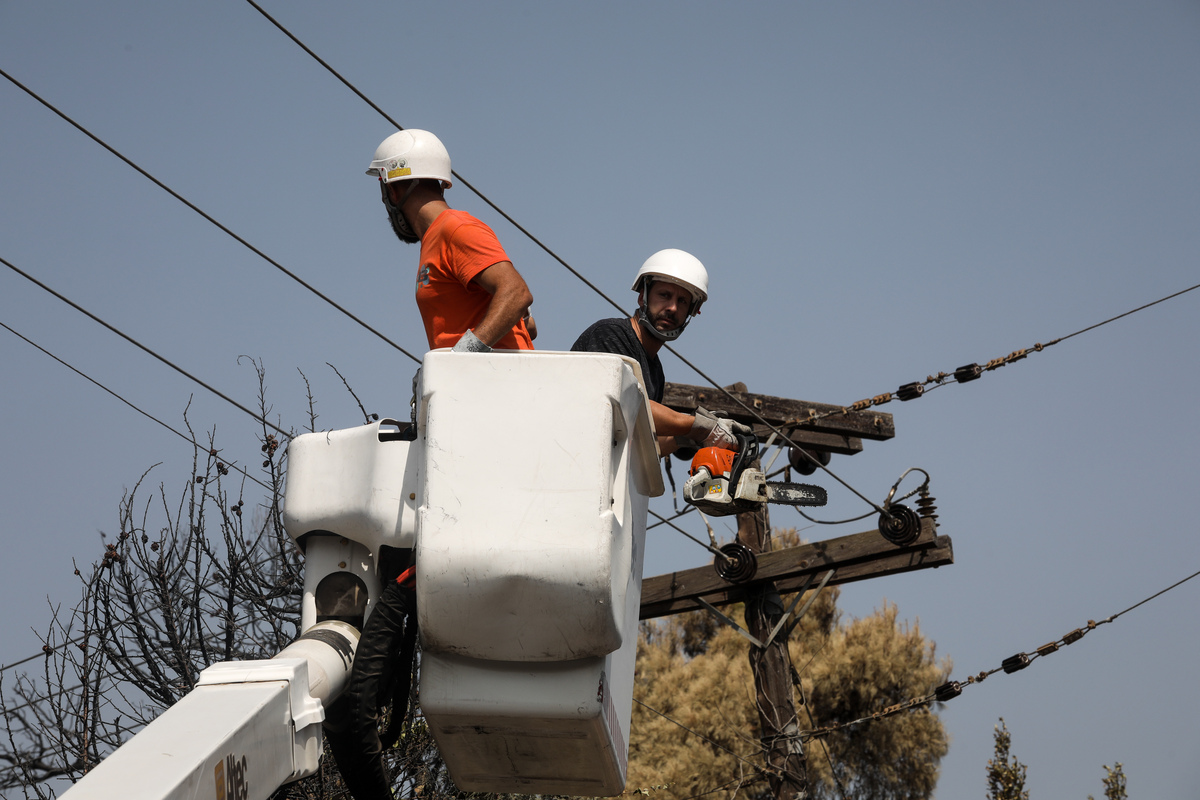 Μπαράζ διακοπών ρεύματος: Χωρίς ηλεκτροδότηση μεγάλο κομμάτι του Πειραιά – Εκτεταμένα προβλήματα και στα Δυτικά Προάστια