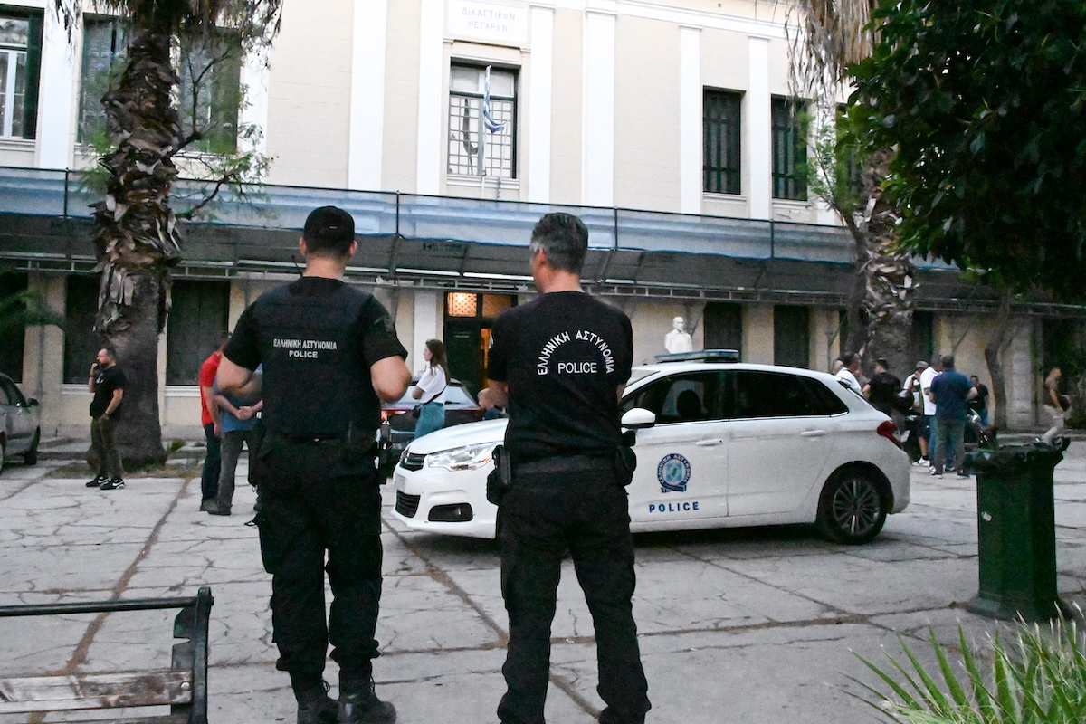 Άργος Αστυνομικοί Πυροβολισμοί 20χρονος