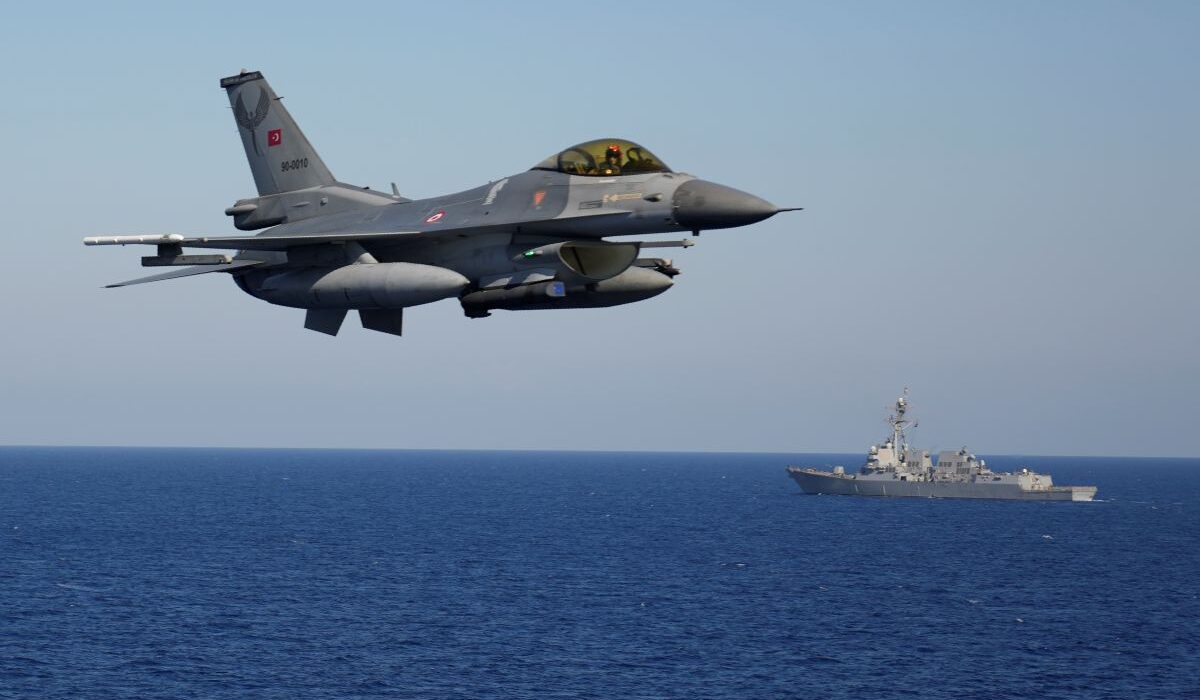 τουρκικό f16