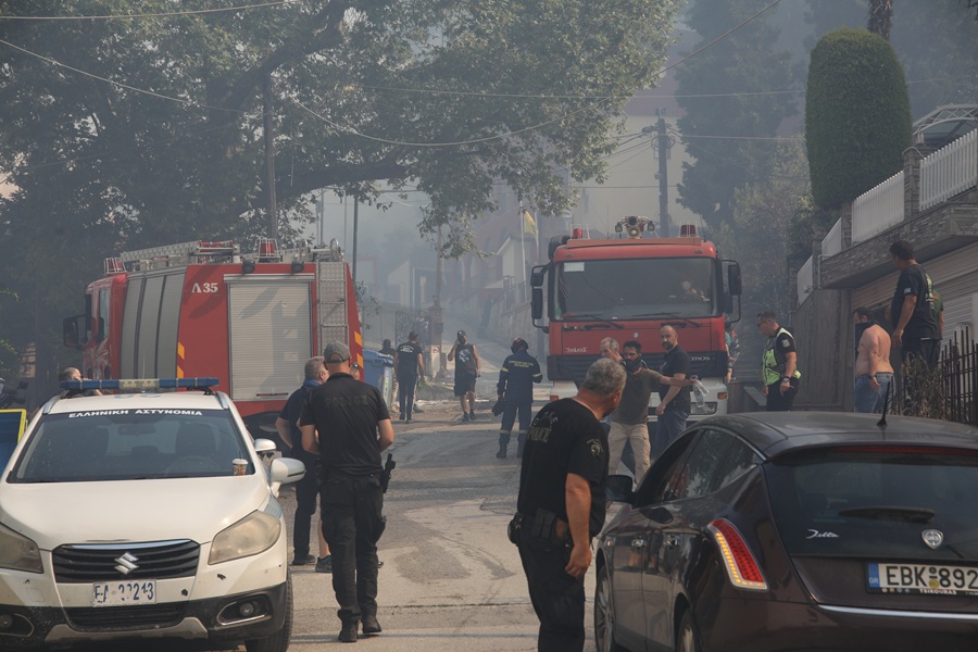 Ανείπωτη τραγωδία από τη φωτιά στο Ωραιόκαστρο: Στο 12χρονο παιδί ανήκει η δεύτερη σορός, νεκρός και ο 66χρονος πατέρας