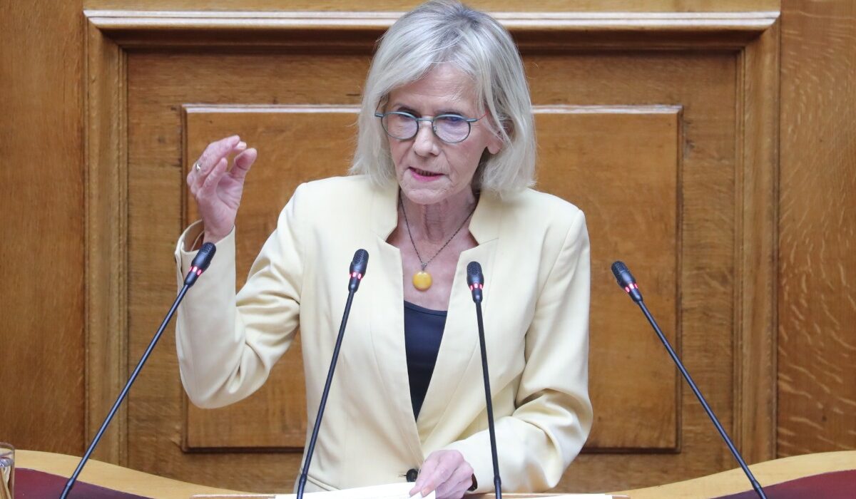 Η Γιώτα Πούλου