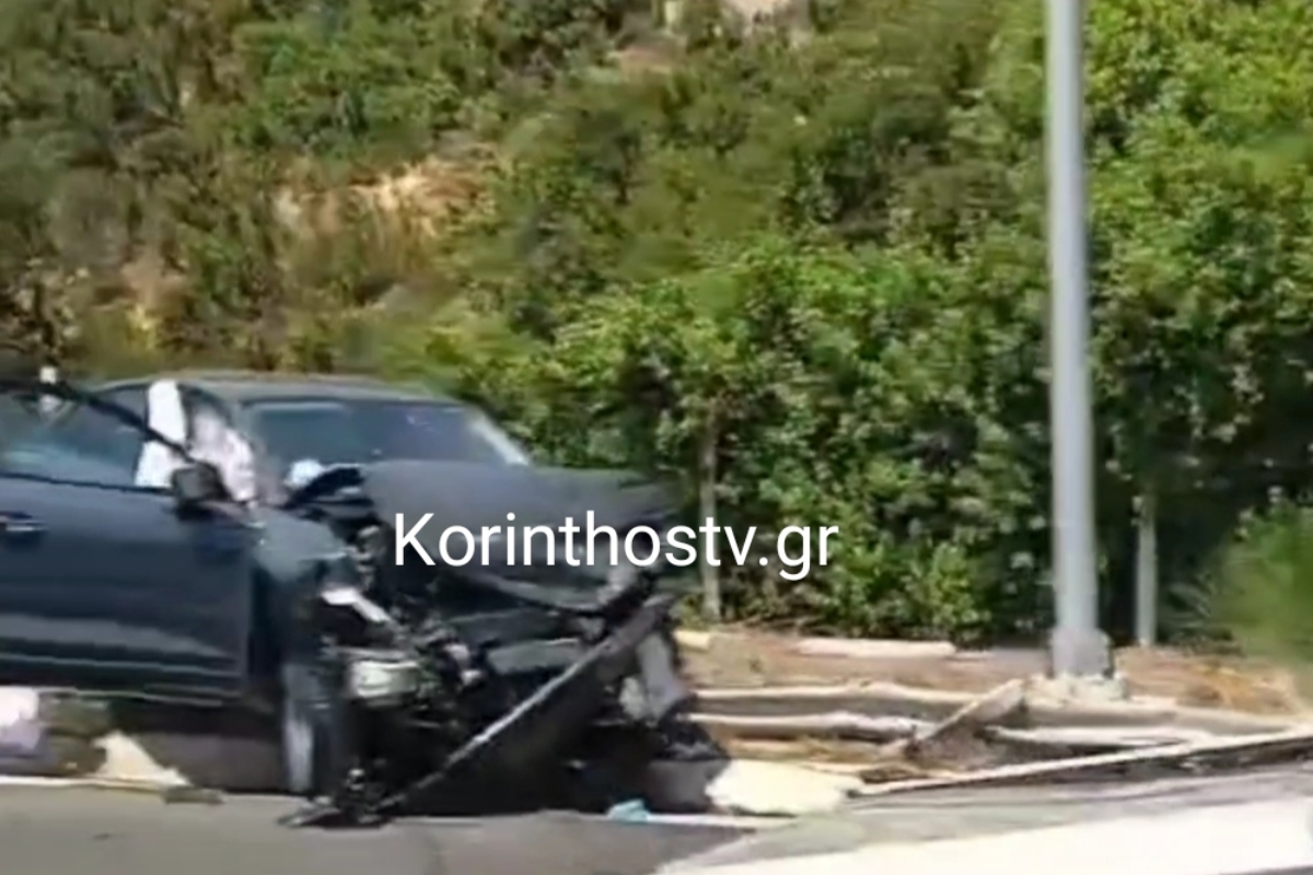 Σοβαρό τροχαίο στην Κορίνθου – Τριπόλεως: Φορτηγό μπήκε στο αντίθετο ρεύμα και συγκρούστηκε με ΙΧ