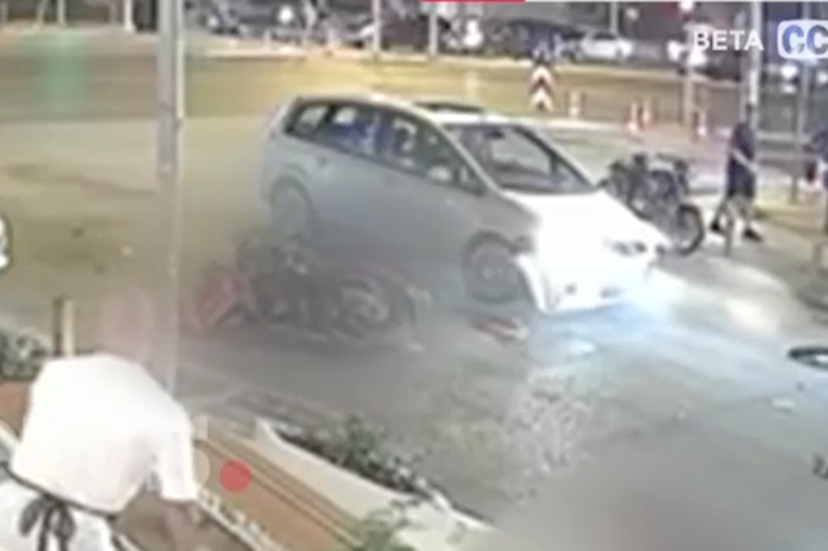 Θεσσαλονίκη: Η στιγμή της σφοδρής σύγκρουσης με θύμα 23χρονο οδηγό μοτοσικλέτας (Βίντεο)